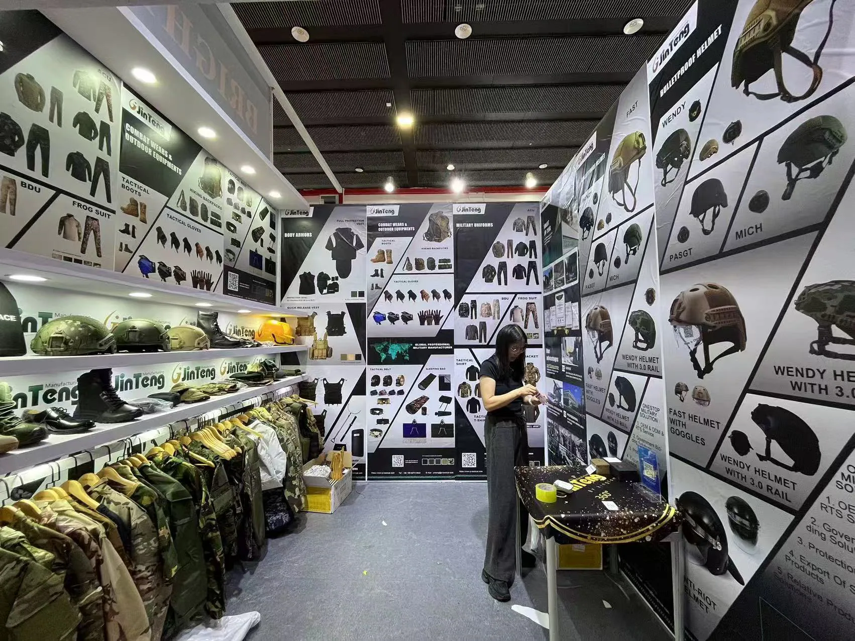 Wuhan Jinteng exhibition booth and product display, archive view 2